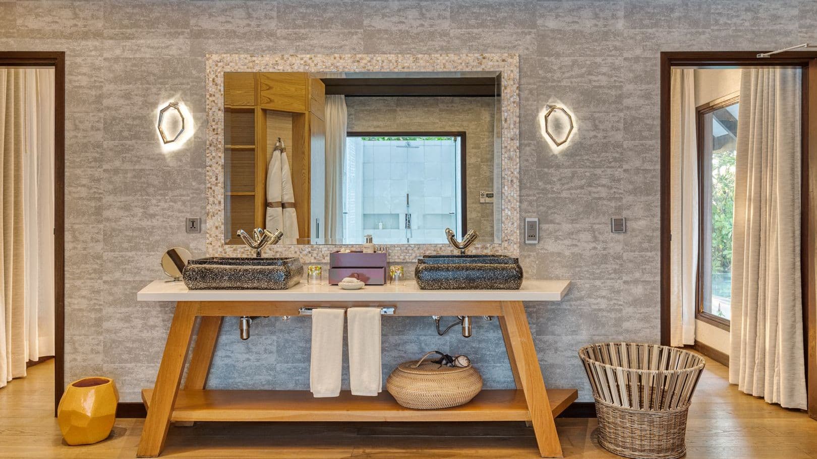 Maldives luxury Earth villa with pool, perfect for a relaxing getaway.