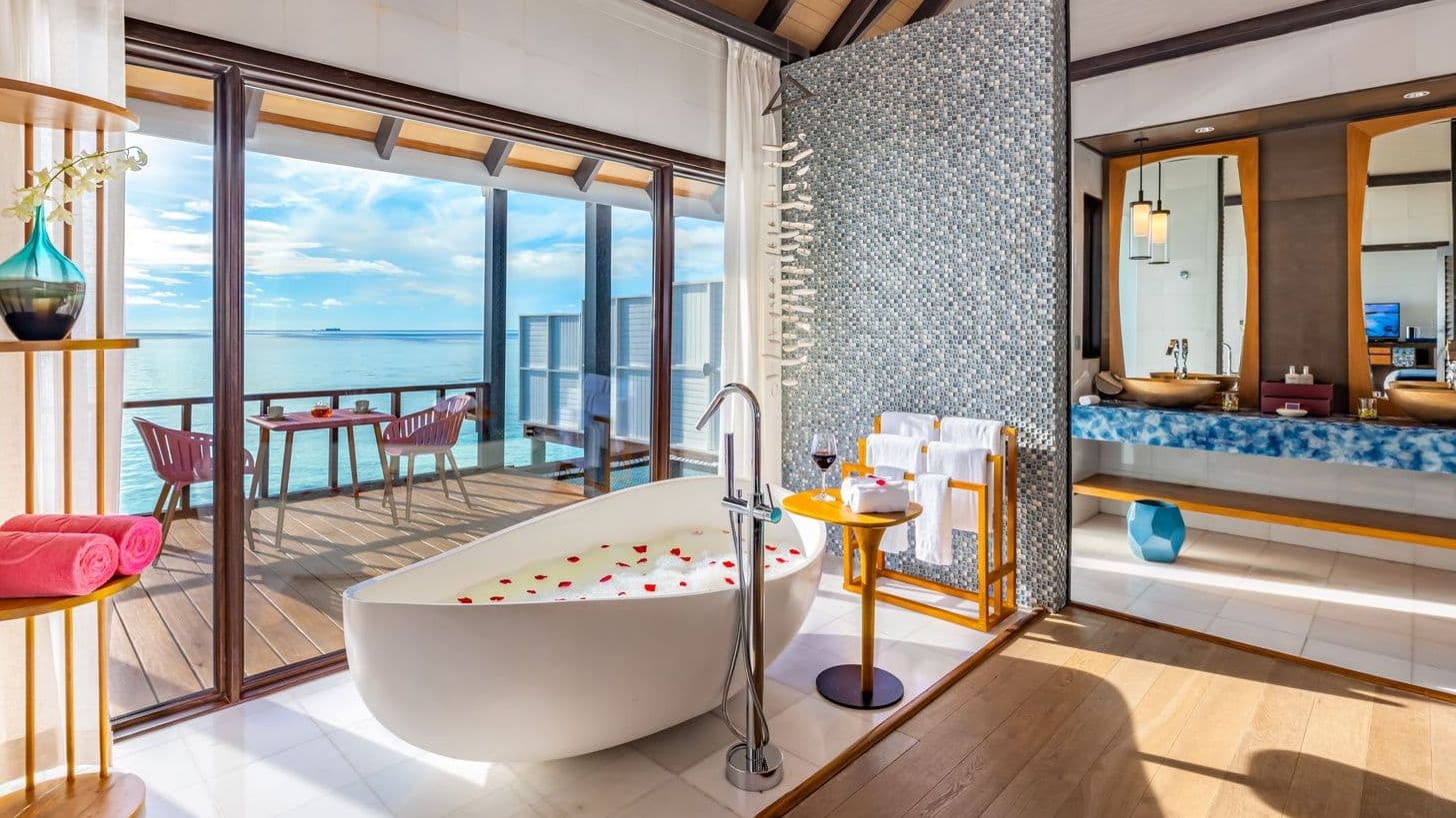 Best luxury wind villa with pool in Maldives.